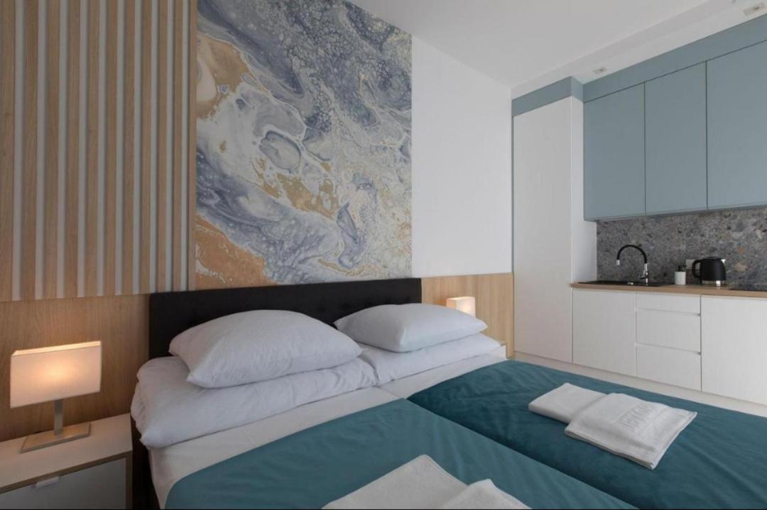 Willa Przy Porcie - Apartamenty Z Aneksami Kuchennymi Ustka Exterior foto